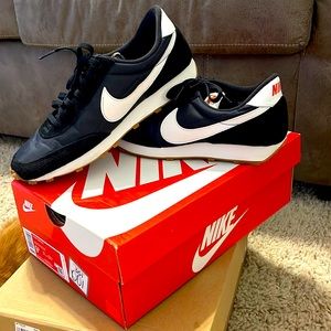 Nike “day break” shoes